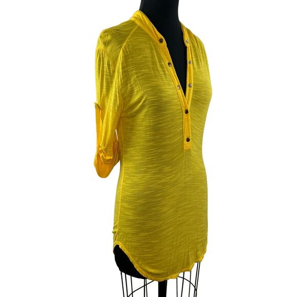 Young Fabulous & Broke Yellow Tunic Top Snap Button Front 3/4 Sleeve Size Medium - Picture 1 of 9